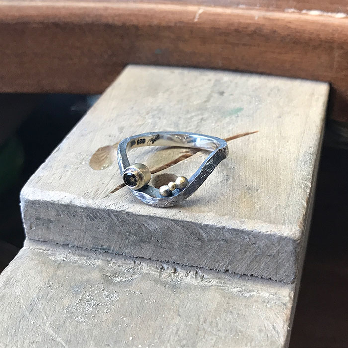 Custom Ring 16
